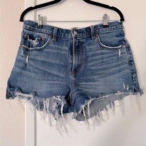 Abercrombie & Fitch The Mom Short Mid Rise Curve Love